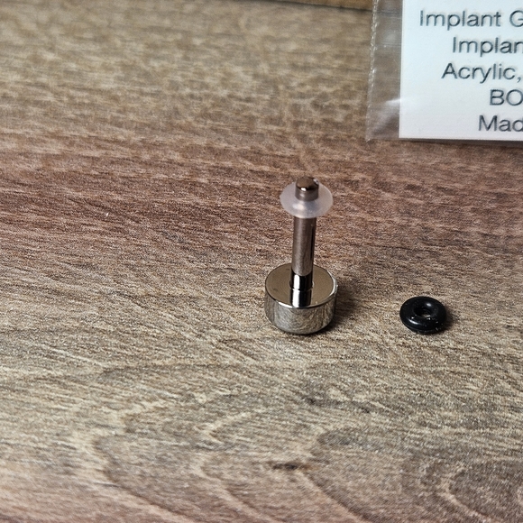 TITANIUM FACETED GEM PLUGS - WHITE CZ size 12g - Picture 4 of 10